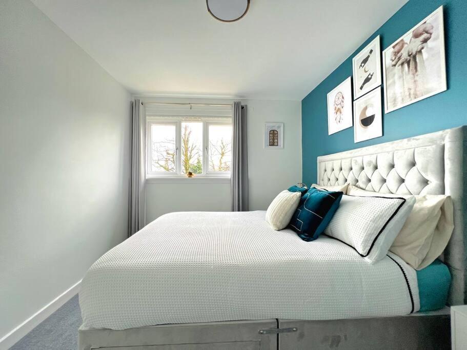 Quirky, Family Home In Glasgow Cardonald 외부 사진